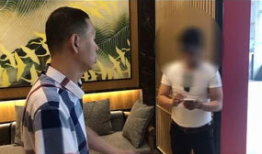 吃瓜娱乐倒水游戏视频,揭秘吃瓜娱乐中的倒水游戏趣味瞬间