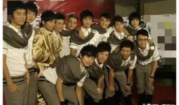 八卦故事吃瓜娱乐,揭秘八卦故事中的吃瓜娱乐传奇