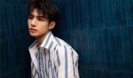 穿越到娱乐圈吃瓜双男主小说,吃瓜日常与甜蜜逆袭