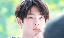 娱乐君吃瓜诋毁七七,七七无辜躺枪，真相究竟如何？